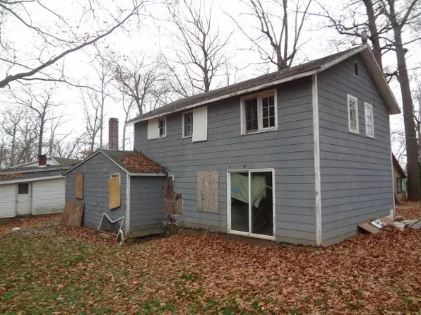 273 Hawley Center Dr, Coldwater, MI 49036