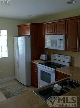 4th image of 3732 SW 7th Pl APT 6