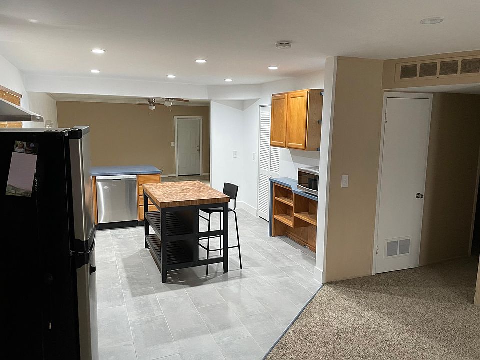 2nd image of 9671 Nestoria St