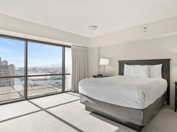 1088 Bishop St APT 2905, Honolulu, HI 96813