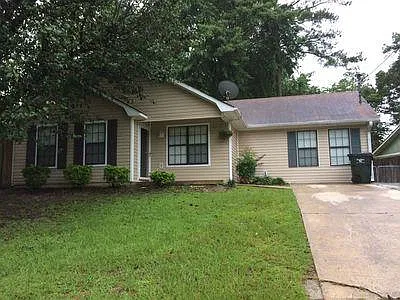 111 Elk Run — Photo 2
