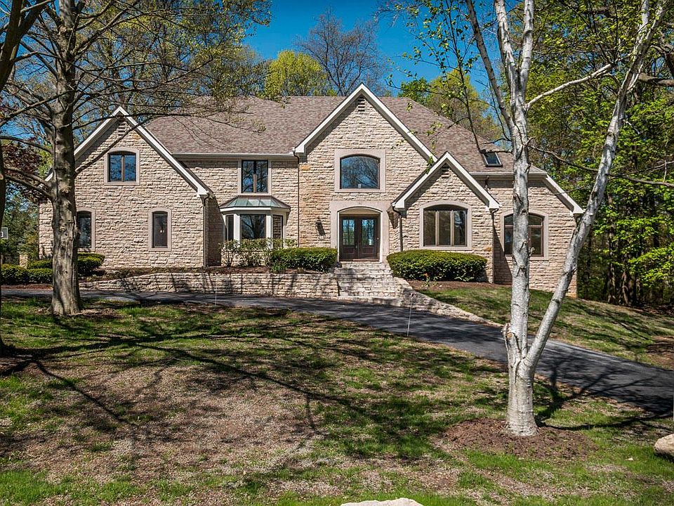 1st image of 1912 Abbotsford Green Dr