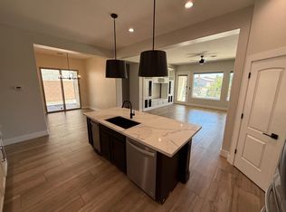 733 E Torrey Pines Pl, Chandler, AZ 85249