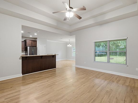 3rd image of 3561 Autumn Woods Dr