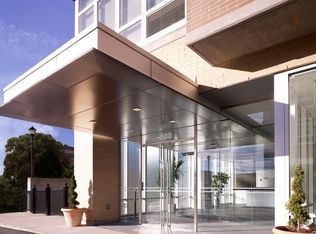 600 12th St APT 301, Palisades Park, NJ 07650