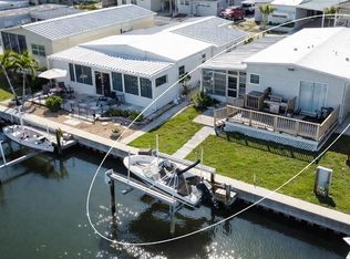 230 Bimini Dr, Palmetto, FL 34221