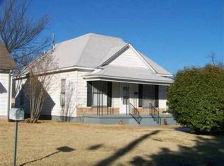 813 SW Summit Ave, Lawton, OK 73501