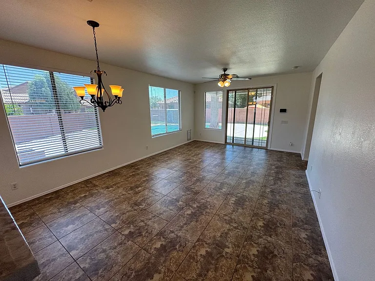 4133 E Cherry Hills Dr — Photo 6
