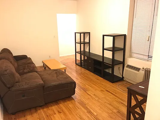 Rented by Level Group | media 11
