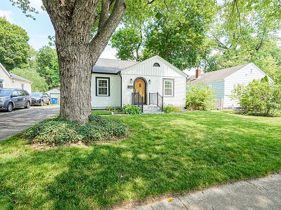 3rd image of 6105 Evanston Ave