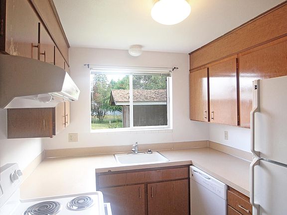 4th image of 4810 Lacey Blvd SE APT 9