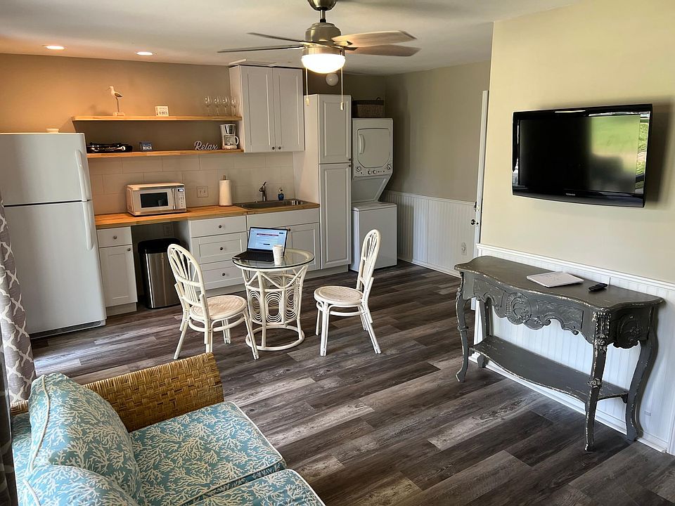 1st image of 1549 Via Deluna Dr #1549