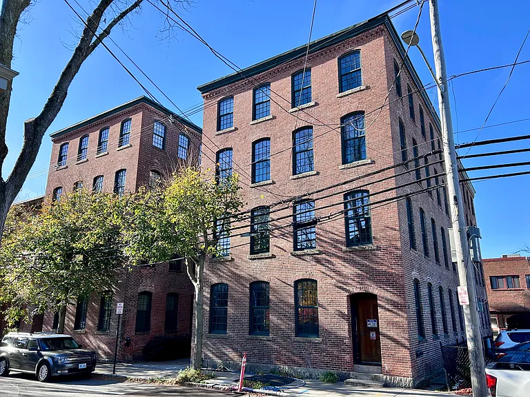 407 Pine St #304 — Photo 1