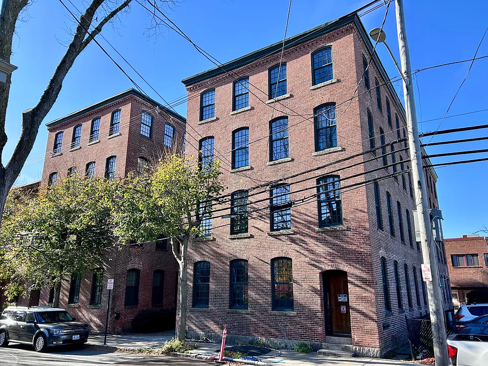 407 Pine St #304