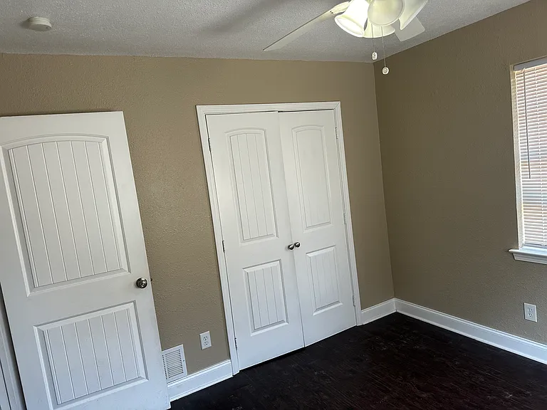 4132 Logan St — Photo 7