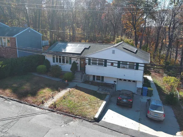 186 Windy Drive, Waterbury, CT 06705