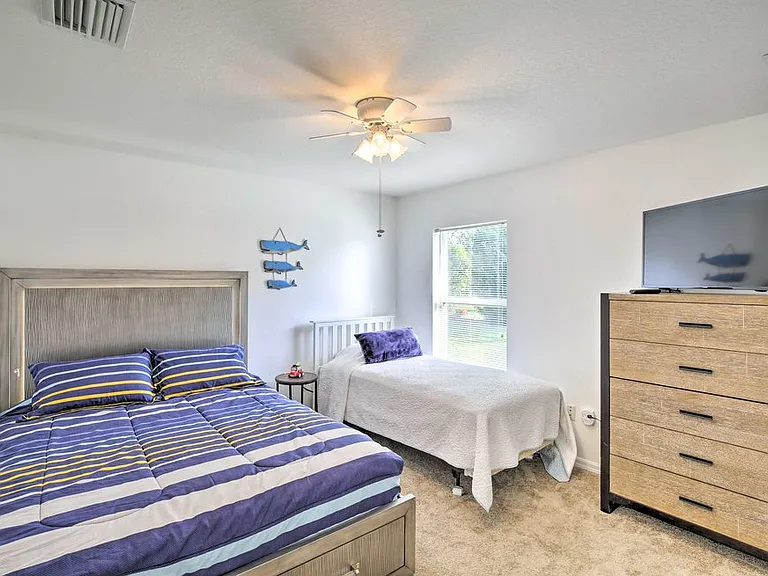 3223 SE Santa Barbara Pl #4 — Photo 19