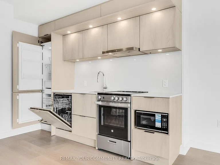 448 Burnhamthorpe Rd W #5509 — Photo 22