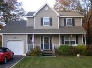 54 Cranford Blvd, Mastic, NY 11950