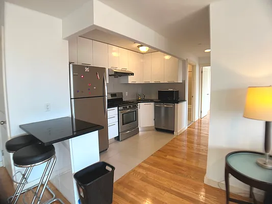 Rented by Livin USA LLC | media 21