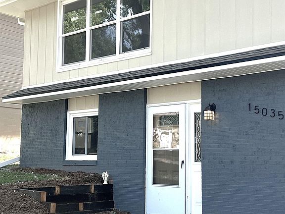 2nd image of 15035 Douglas Cir