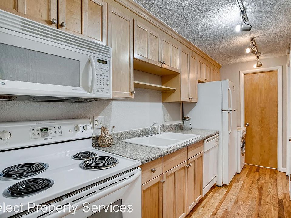 1st image of 148 S Emerson St APT 102