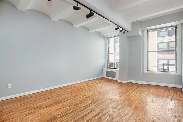 Rented by Nest Seekers International | media 20