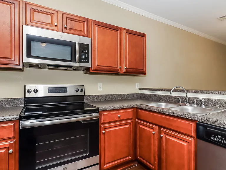 174 Brightondale Blvd — Photo 9