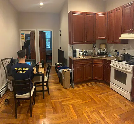 Rented by Voro New York | media 10
