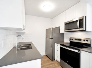 1007 Esquimalt Rd #964964, Esquimalt, BC V9A3N1
