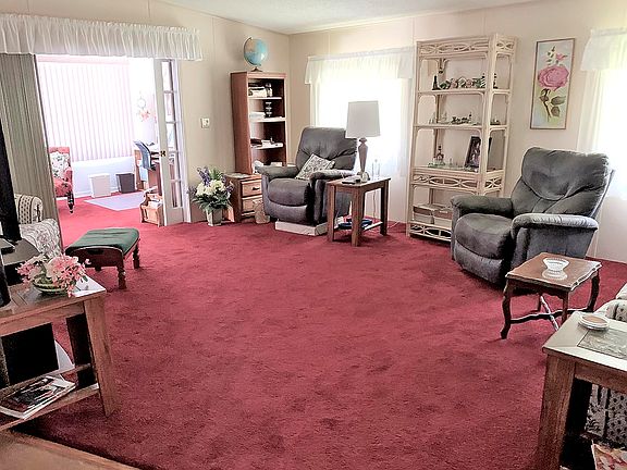 3rd image of 33 Bayberry Dr #569