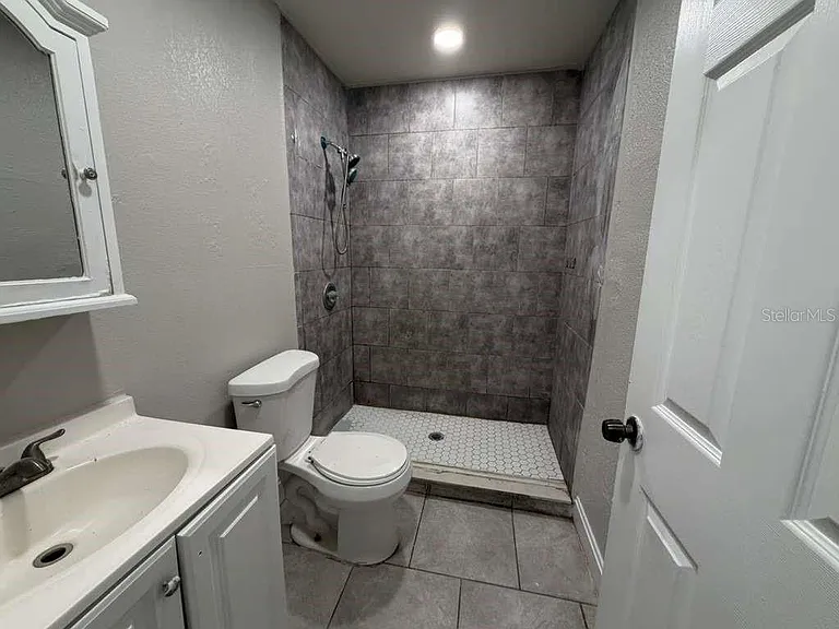 4046 Queen Anne Dr — Photo 8
