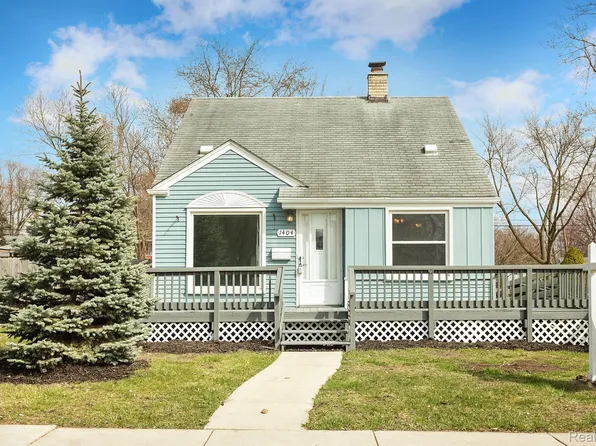 1404 N Bywood Ave, Clawson, MI 48017
