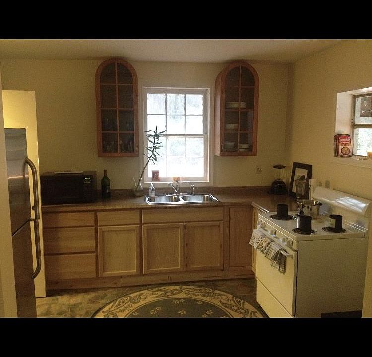 2nd image of 1640 Williamson Rd #A