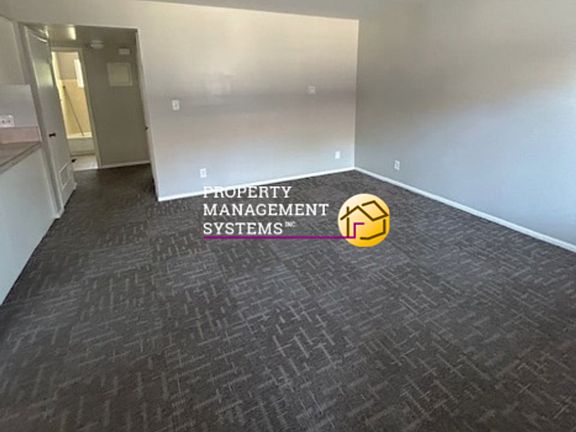 4th image of 828 E 200 S APT 6