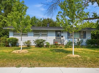 922 Westwood Dr, Faribault, MN 55021