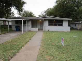 104 N West St, Winters, TX 79567