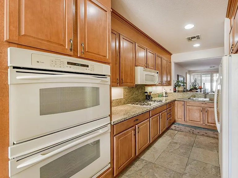 80538 Avenida Camarillo — Photo 7