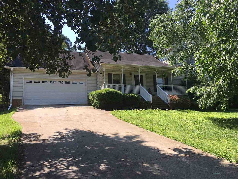 1st image of 304 Mountain View Ct