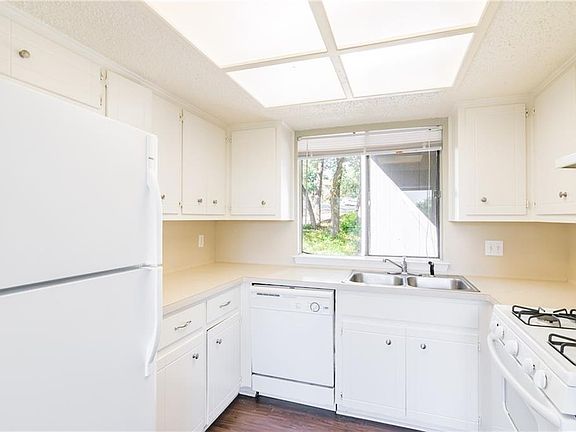 5th image of 3206 Twinberry Cv #A
