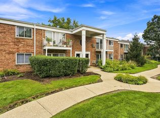 543 Burlington Ave 202, Downers Grove, IL 60515