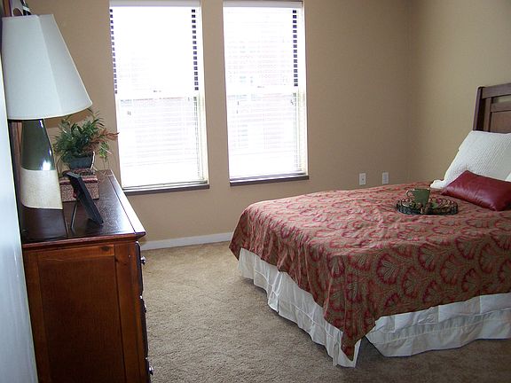 5th image of 118 S Washington St APT 310B
