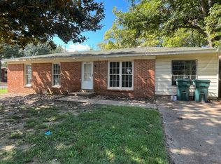 8015 Pinebrook Dr, Southaven, MS 38671