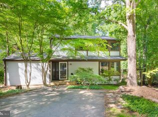 2331 Old Trail Dr, Reston, VA 20191