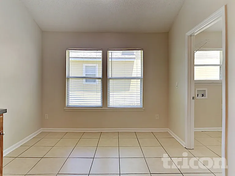 10310 Red Tip Rd — Photo 9