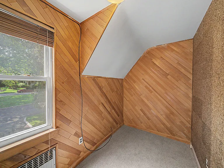 34 Esmond Pl — Photo 25
