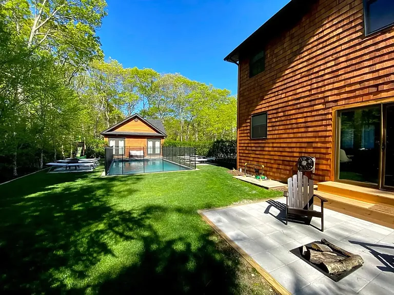 17 Pioneer Ln — Photo 3