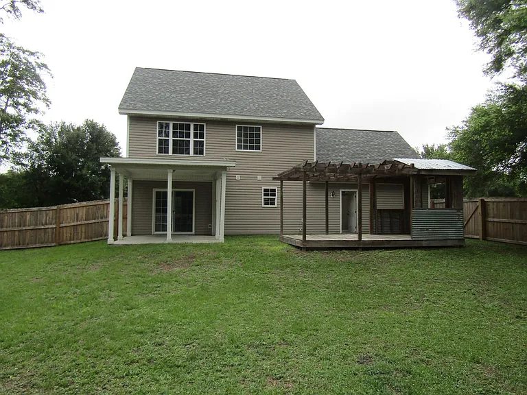 209 Ash Blvd — Photo 29