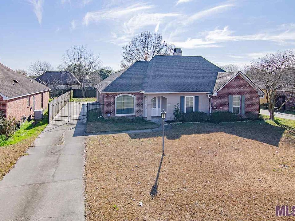 1st image of 38347 Silverstone Ave