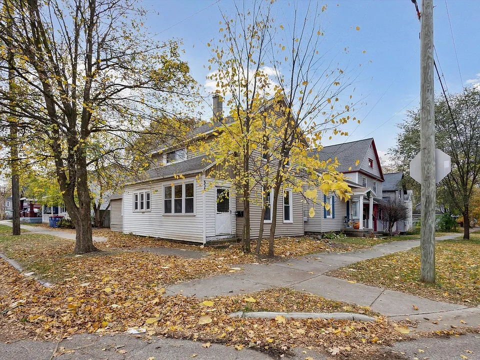 838 Veto St NW
